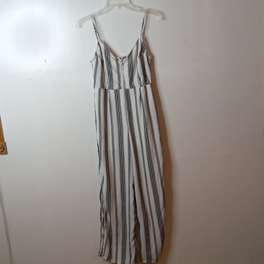 Guess Women's Black and White Stripe  Wide leg with slits XS jumpsuit. DRESSY